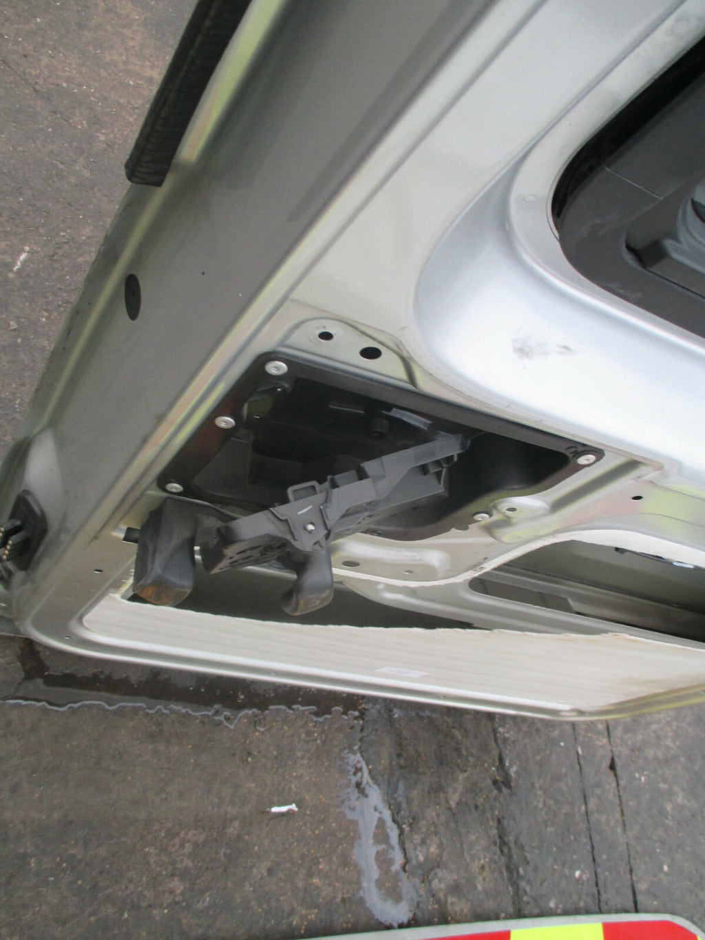 PEUGEOT EXPERT MK2 2007-16 OS DRIVER SIDE SLIDING DOOR SILVER