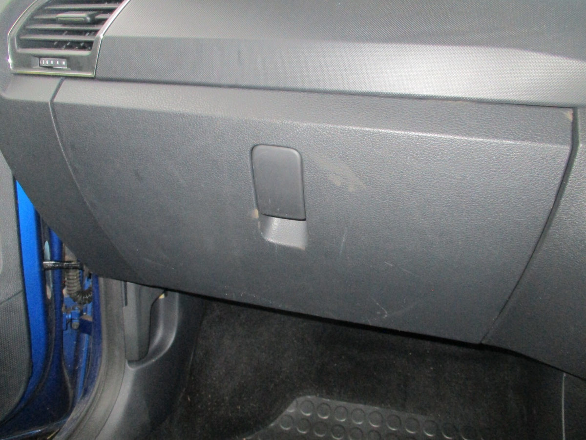 2019 SKODA FABIA MK3 NJ NSF PASSENGER SIDE STORAGE COMPARTMENT GLOVEBOX