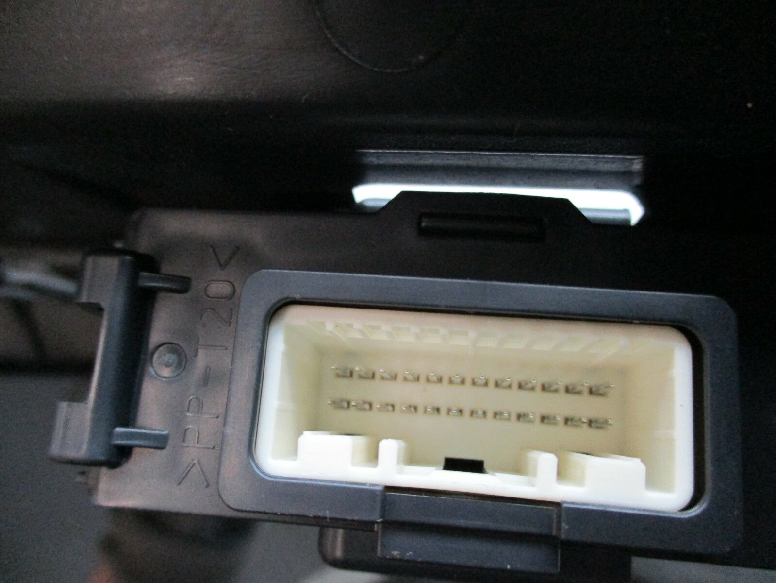 NISSAN QASHQAI J11 MK2 AIRBAG CONTROL SWITCH TRIM & MODULE 476A0HV30A