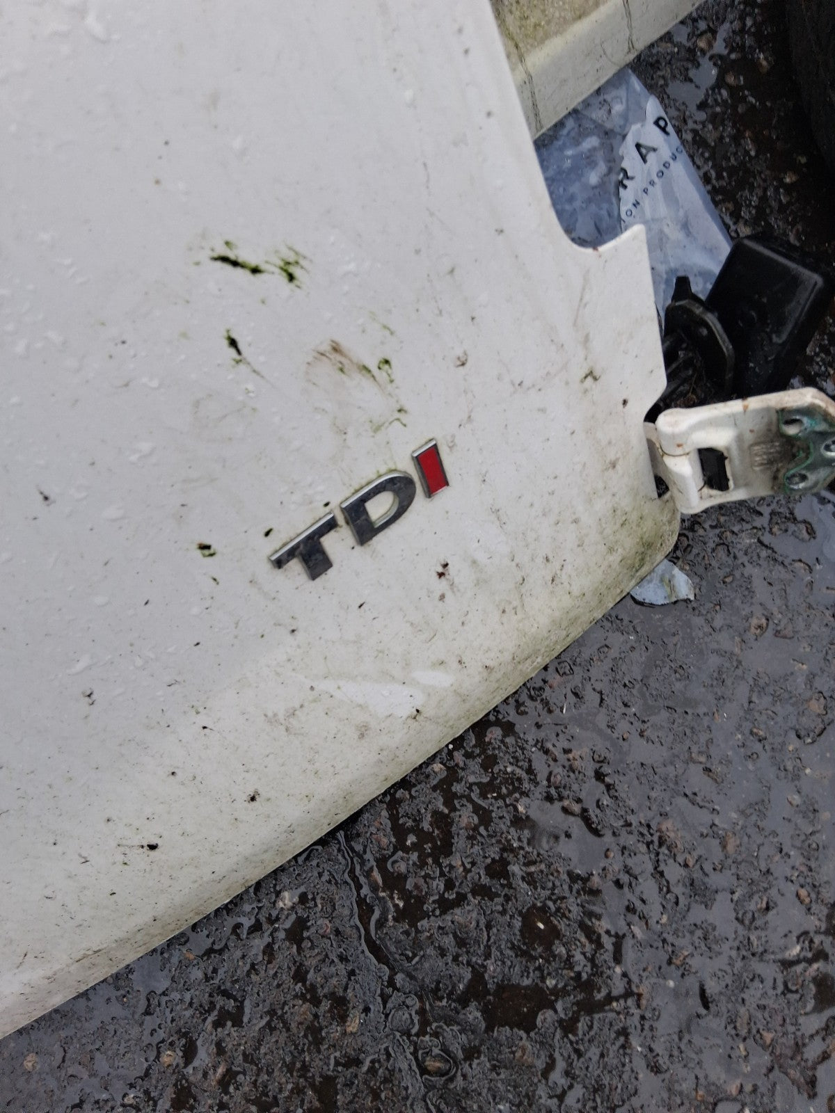 2014 VW VOLKSWAGEN CADDY 2K OSR DRIVER SIDE REAR RIGHT COMPLETE DOOR WHITE