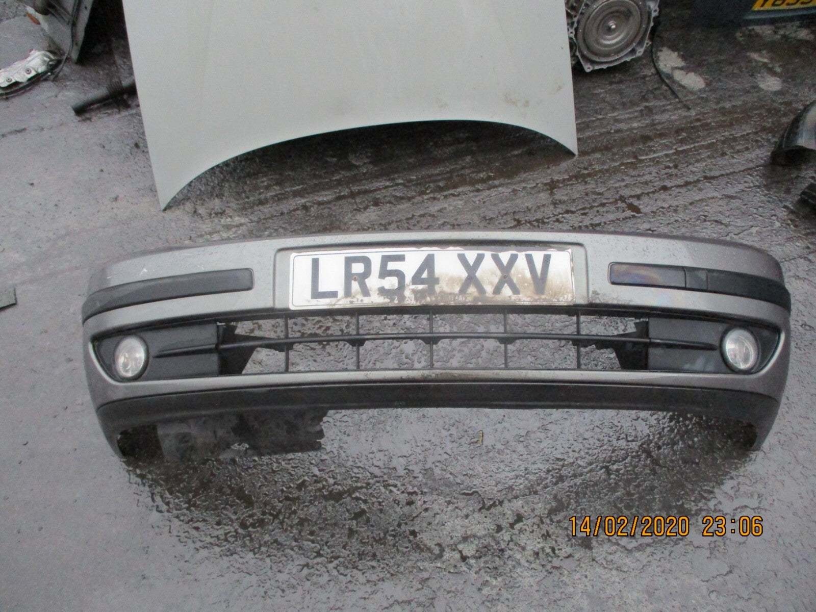 RENAULT LAGUNA MK2 PRE FACELIFT 2004 COMPLETE FRONT BUMPER GREY