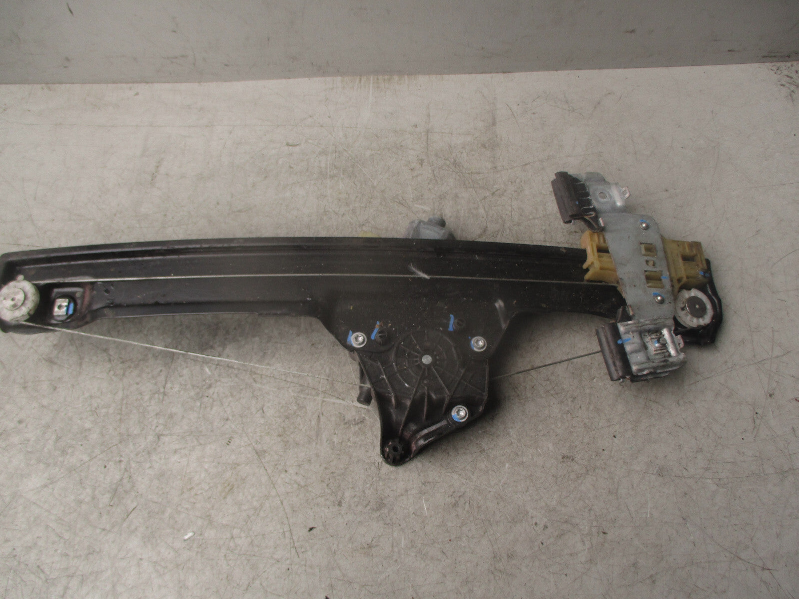 2018 FORD ECOSPORT NSF PASSENGER SIDE FRONT WINDOW MOTOR & REGULATOR GN15A3201FB