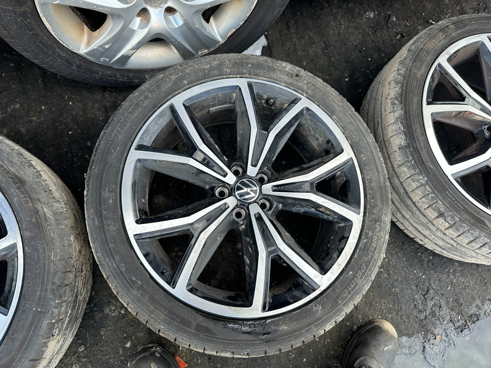 2023 VOLKSWAGEN T CROSS 18 INCH SET OF FOUR ALLOY WHEELS TYRE DIAMOND 215/45R18