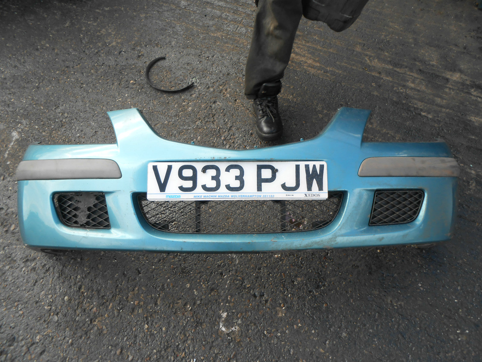 MAZDA PREMACY 1999 COMPLETE FRONT BUMPER GRILL GRILLS STRIP GREEN