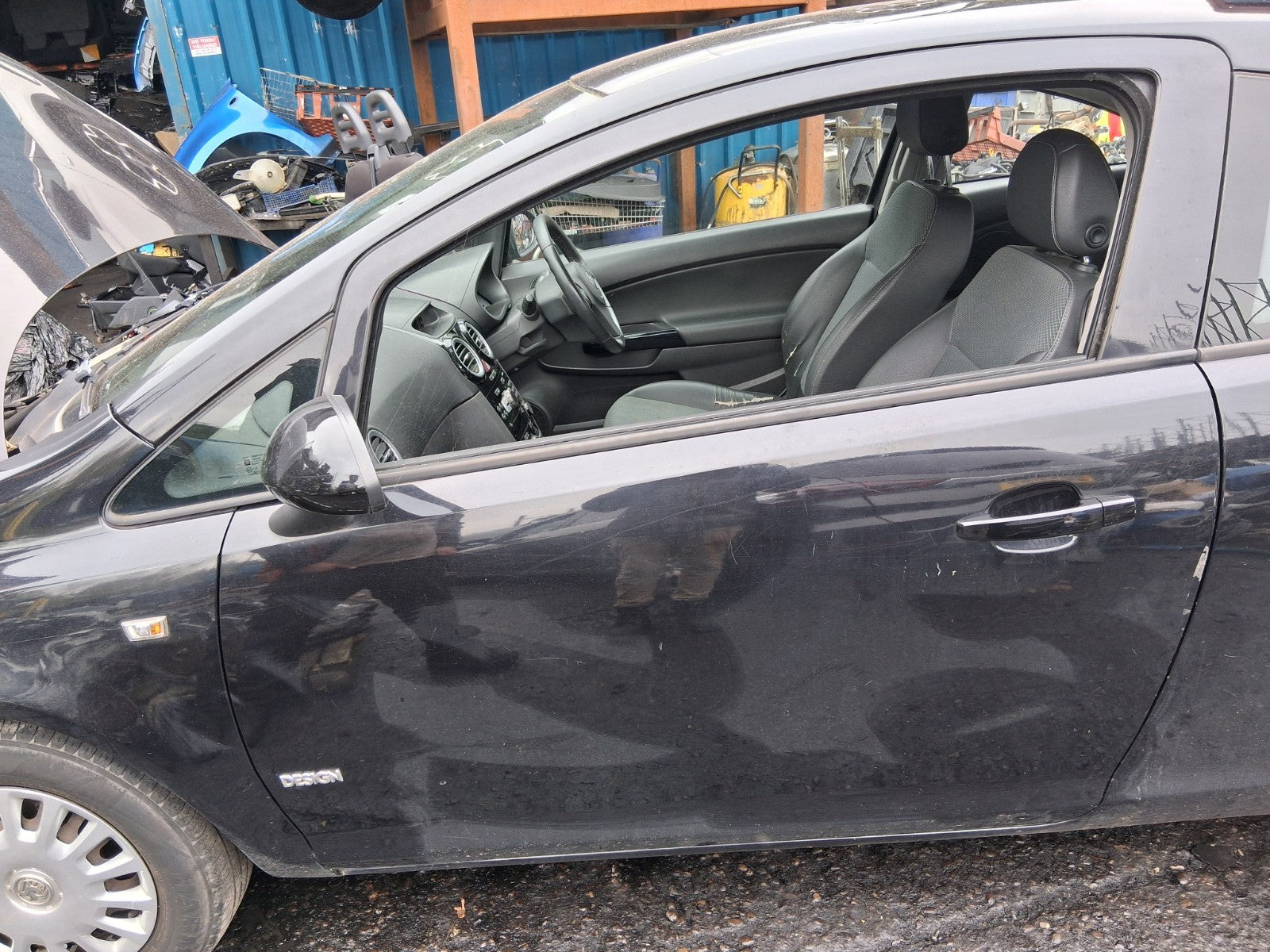 2009 VAUXHALL CORSA D 3 DOOR NSF PASSENGER SIDE LEFT COMPLETE DOOR BLACK