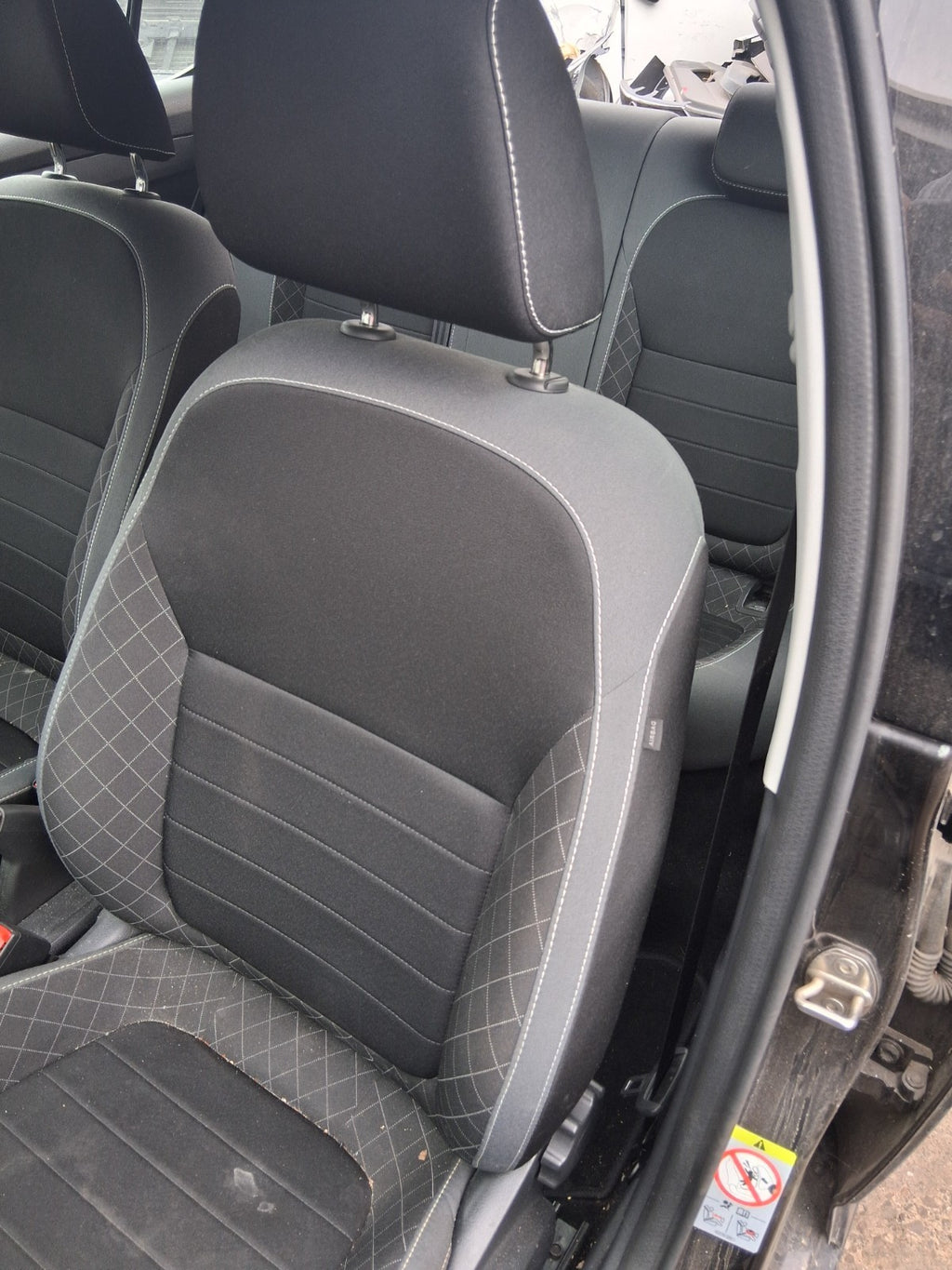 2020 SKODA FABIA MK3 NJ HATCHBACK NSF PASSENGER SIDE FRONT LEFT COMPLETE SEAT