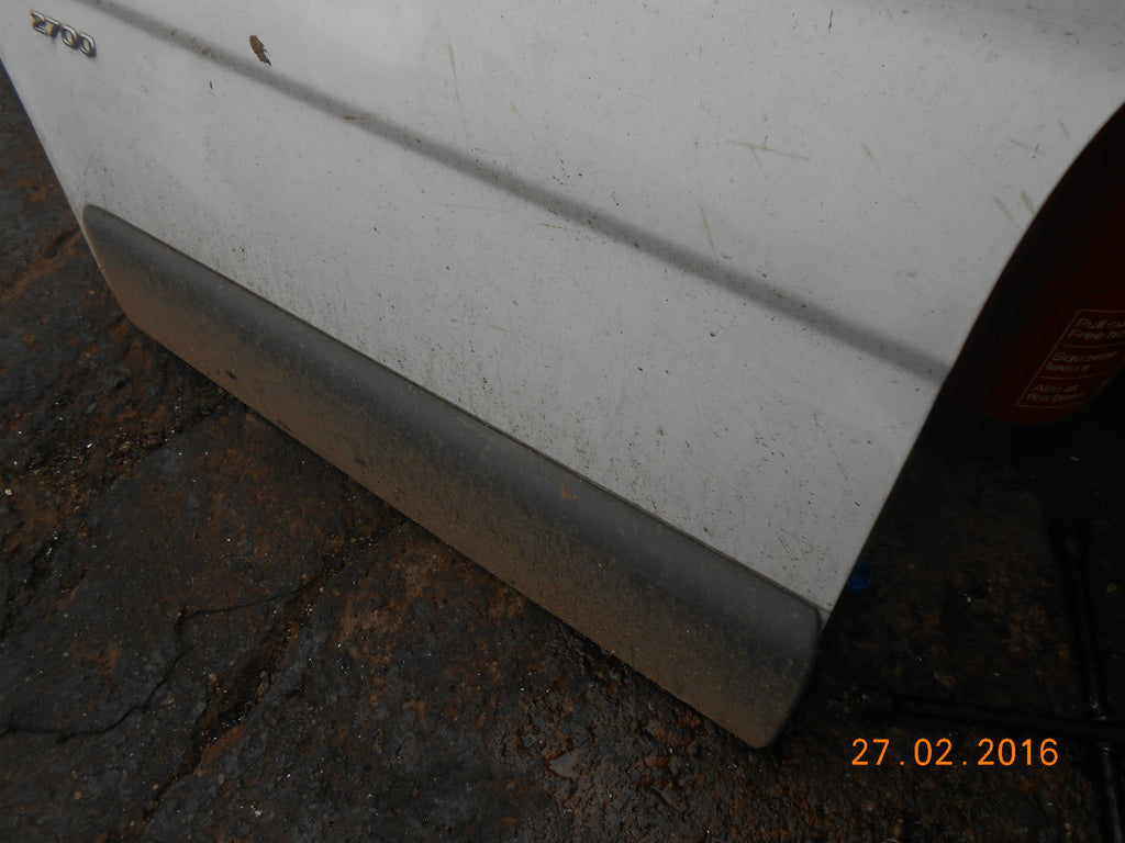 VAUXHALL VIVARO 2003 NSF PASSENGER  SIDE FRONT BARE DOOR TRIM  HINGE WHITE