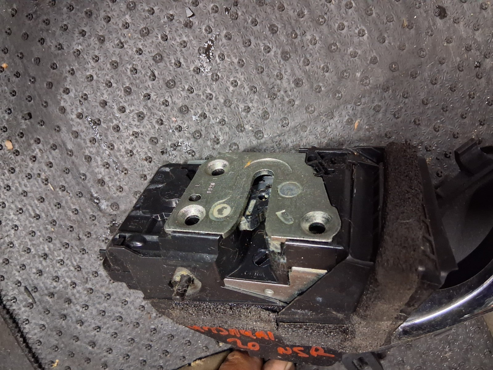 2020 NISSAN QASHQAI J11 MK2 NSR PASSENGER SIDE REAR LEFT DOOR LOCK MECHANISM
