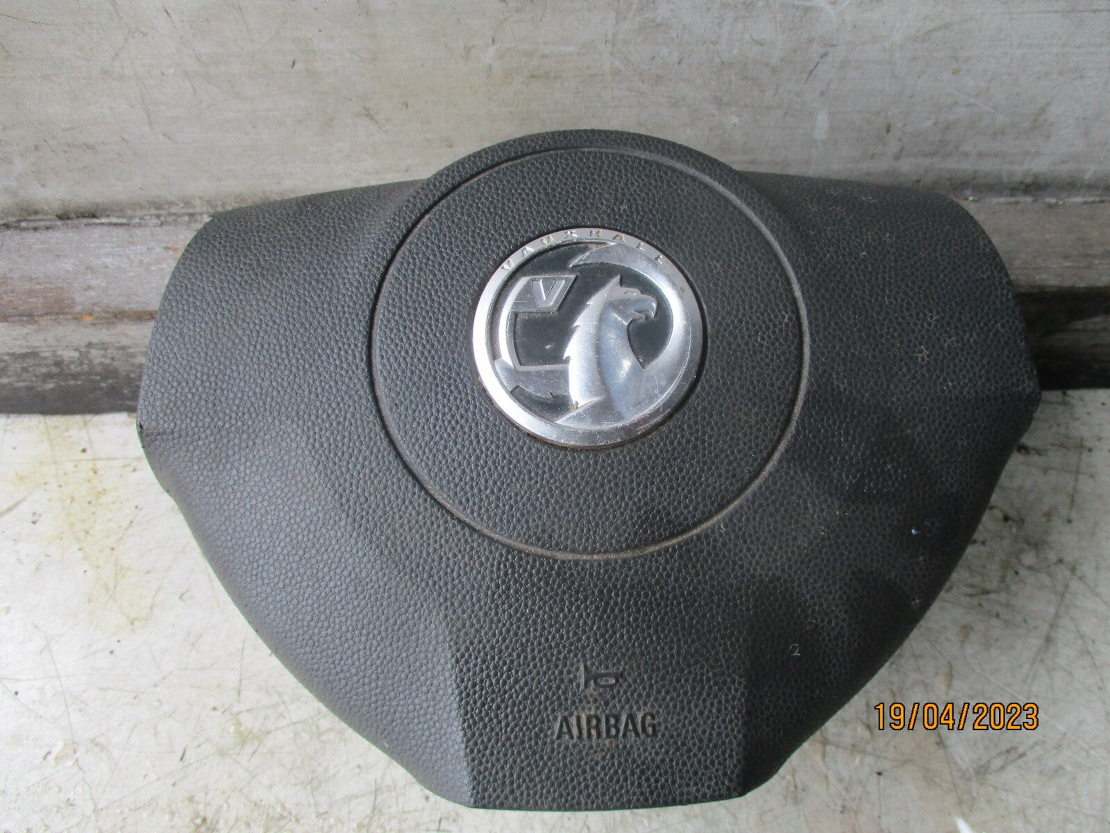 VAUXHALL ZAFIRA B 2013 DRIVER SIDE STEERING WHEEL AIRBAG 13111349