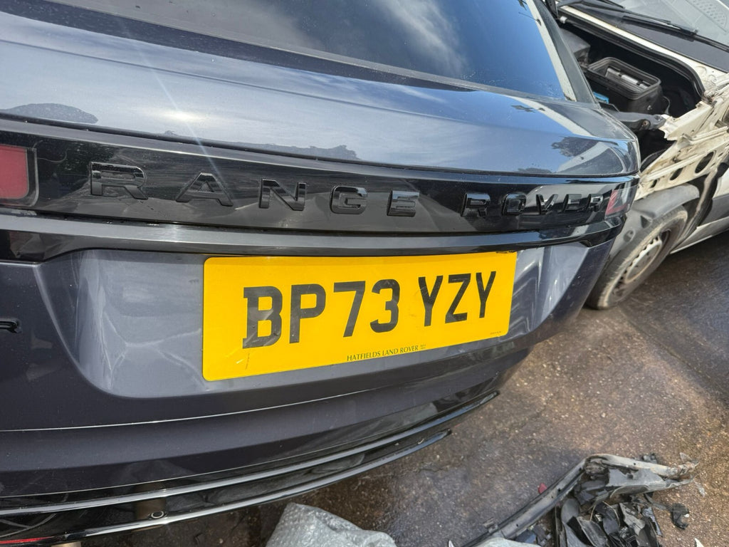 2024 RANGE ROVER VELAR DYNAM FACELIFT COMPLETE REAR END VARESINE BLUE 1EH