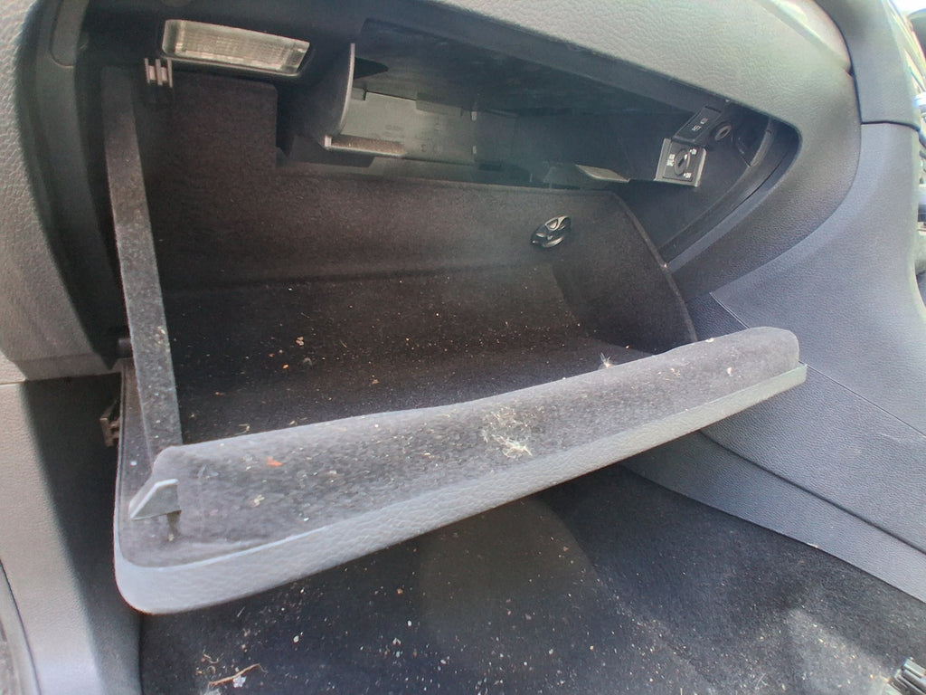 2012 VW VOLKSWAGEN GOLF MK6 NS PASSENGER SIDE STORAGE COMPARTMENT GLOVE BOX