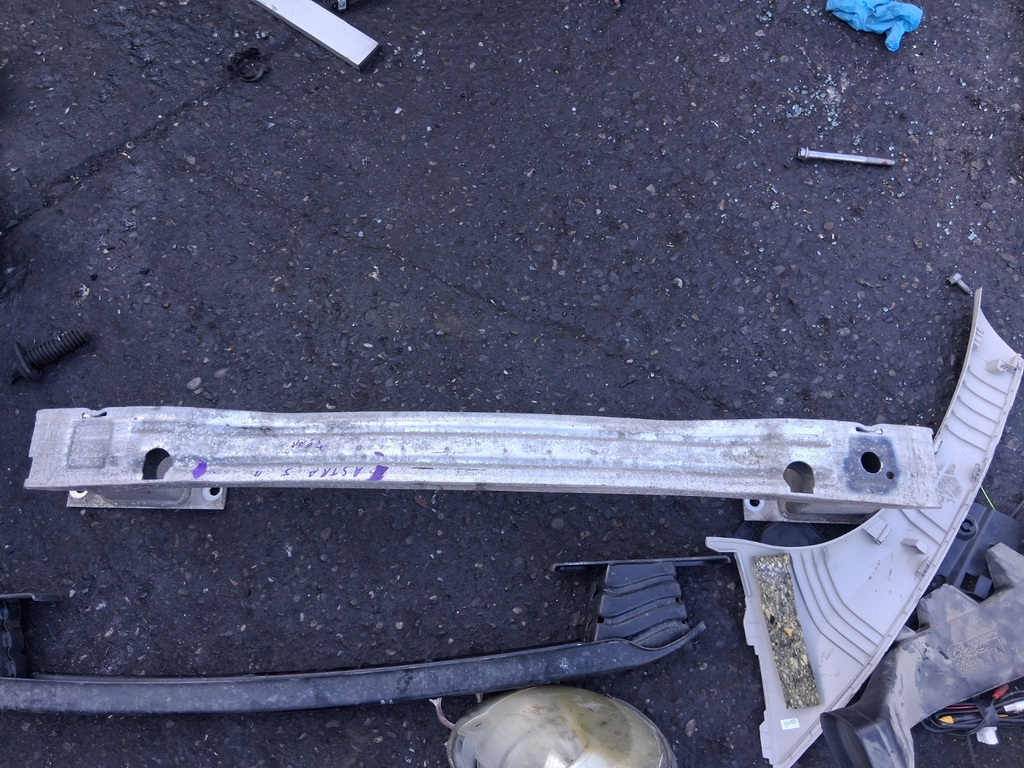2013 VAUXHALL ASTRA J ESTATE REAR BUMPER CRASH BAR REINFORCEMENT BAR