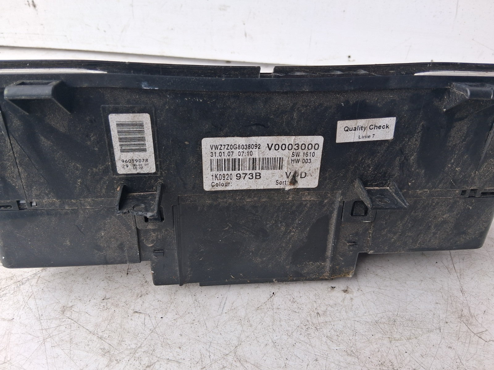 2007 VW VOLKSWAGEN GOLF MK5 2.0 DIESEL SPEEDO INSTRUMENT CLUSTER 1K0920973B