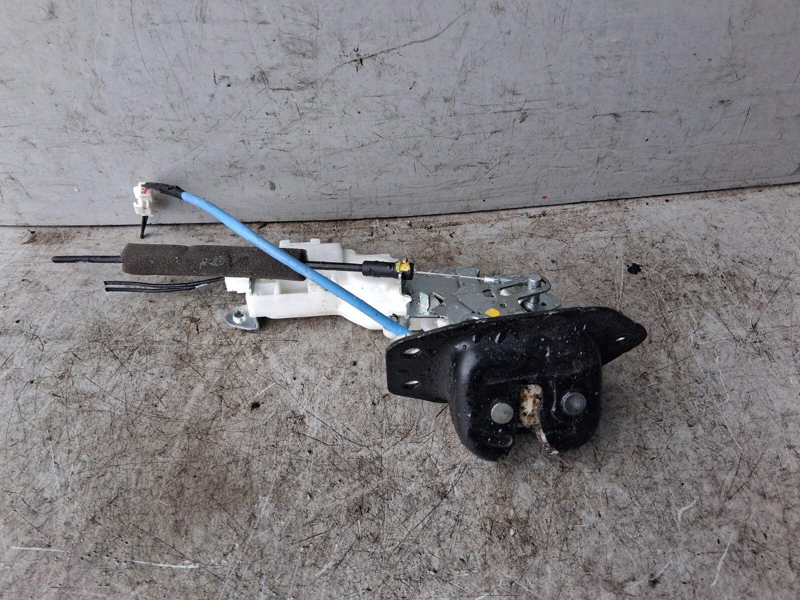 2016 NISSAN MICRA K13 MK4 REAR WINDSCREEN WIPER MOTOR 287101HA0A