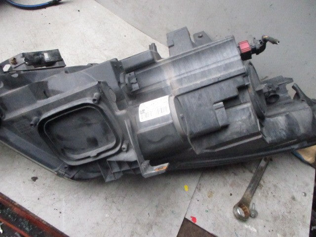 2016 VAUXHALL ZAFIRA C NS PASSENGER SIDE HEADLIGHT DAMAGED 39009023