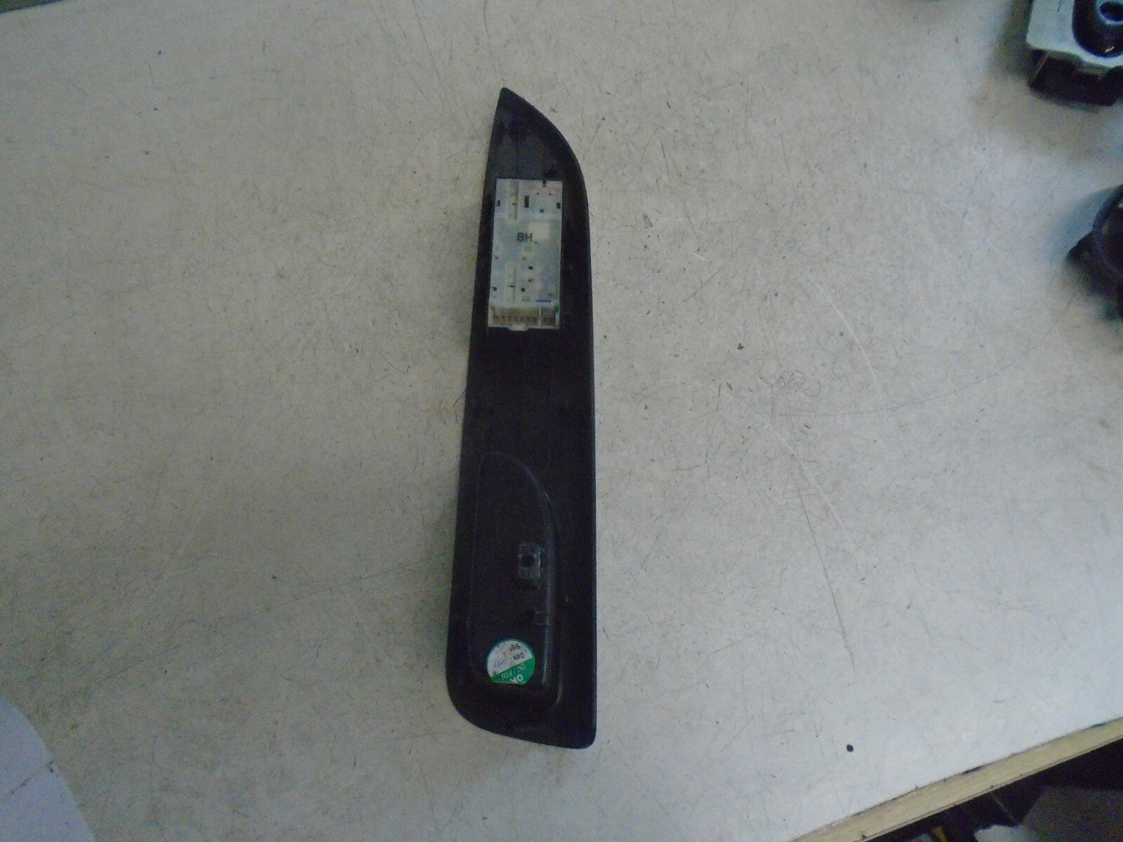 NISSAN MICRA 2016 MK4 OSF FRONT DRIVER SIDE WINDOW SWTCH