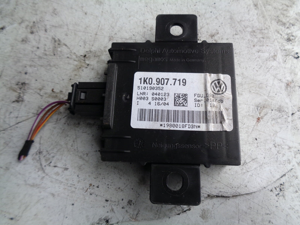 VOLKSWAGEN GOLF MK5 ALARM SENSOR 1K0 907 719
