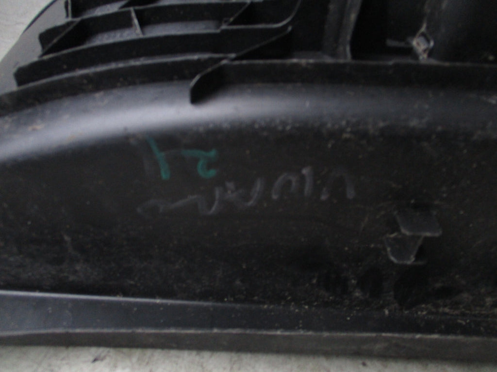 VAUXHALL VIVARO MK3 2021 OS DRIVER SIDE FRONT DOOR STEP TRIM COVER 98091632ZD
