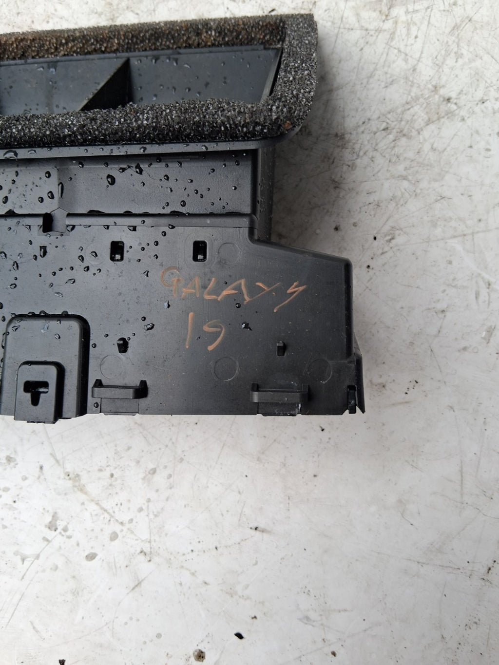 2019 FORD GALAXY MK4 REAR CENTRE CONSOLE AIR VENT GRILLS EM2B19C570A