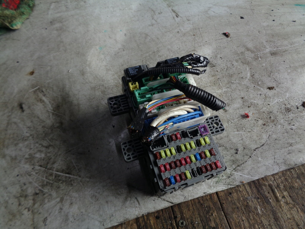HONDA CIVIC MK8 2007 FUSE BOX SMG E030