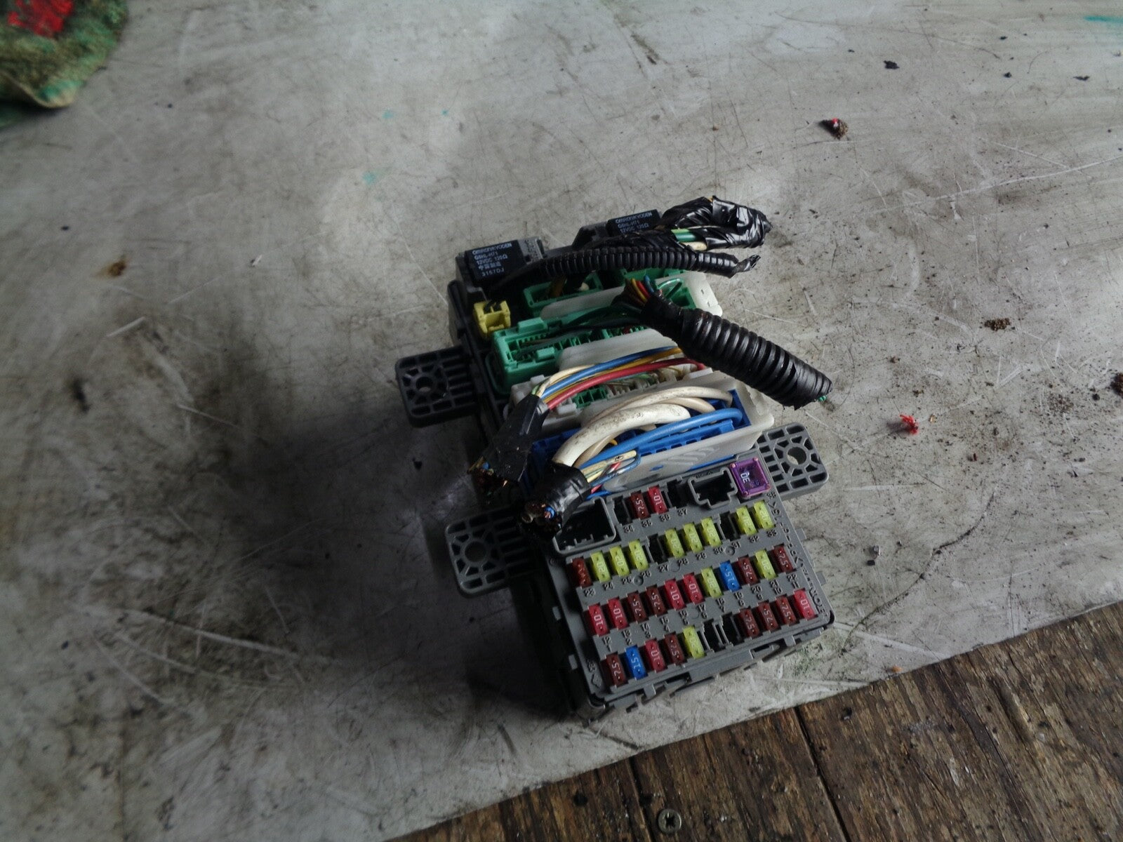 HONDA CIVIC MK8 2007 FUSE BOX SMG E030