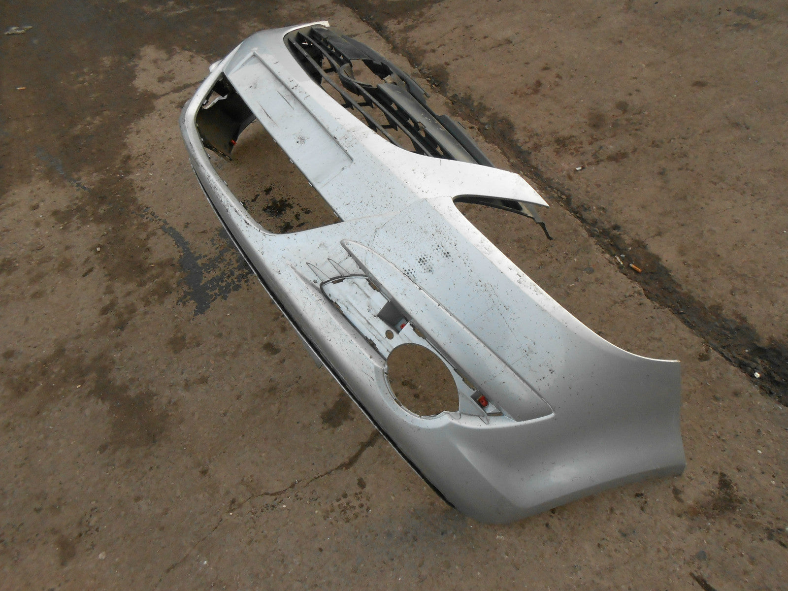 VAUXHALL CORSA D 2007 3 DOOR FRONT BUMPER Z157 STAR SILVER SPARES OR REPAIRS