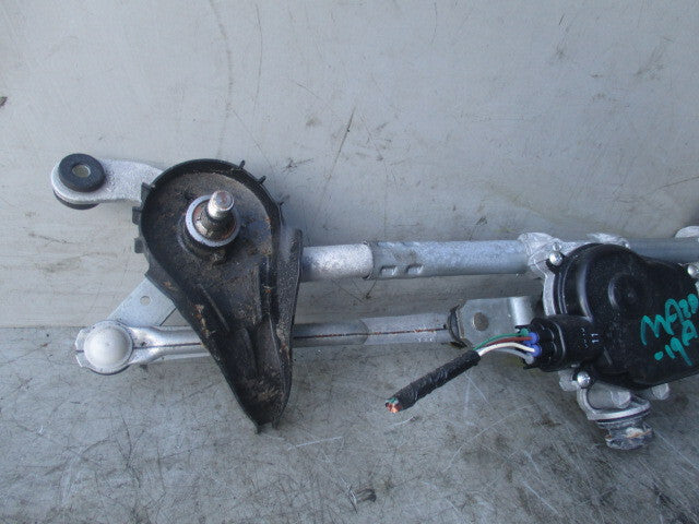 2019 MAJDA 2 FRONT WINDSCREEN WIPER MOTOR & LINKAGE D0916737X