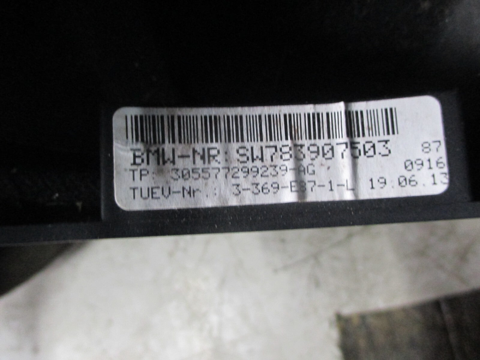BMW 1 SERIES E88 2013 2.0DIESEL SPORT 3 SPOKE MULTIFUNCTION STEERING WHEEL BLACK
