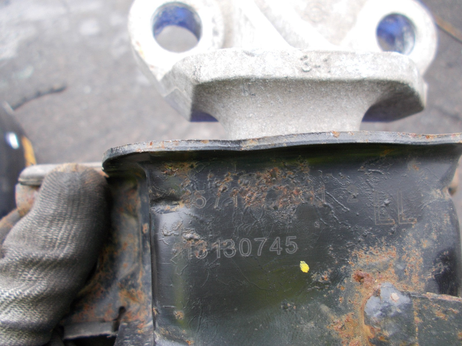 2009 VAUXHALL CORSA D PASSENGER ENGINE MOUNTING 13130745
