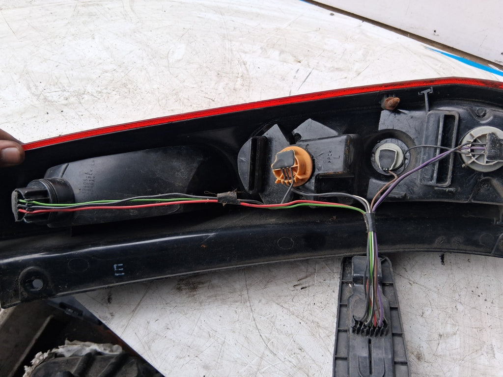 2006 FORD FIESTA MK6 NSR PASSENGER SIDE REAR LEFT TAIL LIGHT