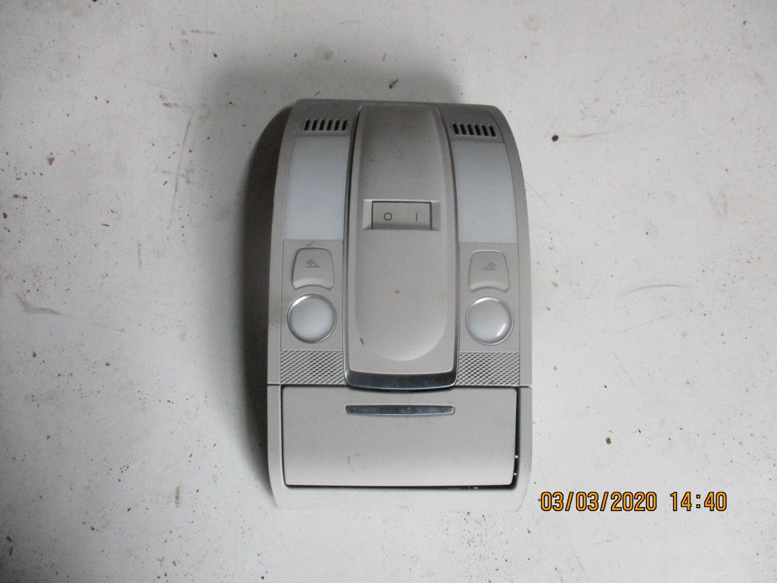AUDI A6 C6 2008 INTERIOR ROOF MAP READING LIGHT 4F0947135