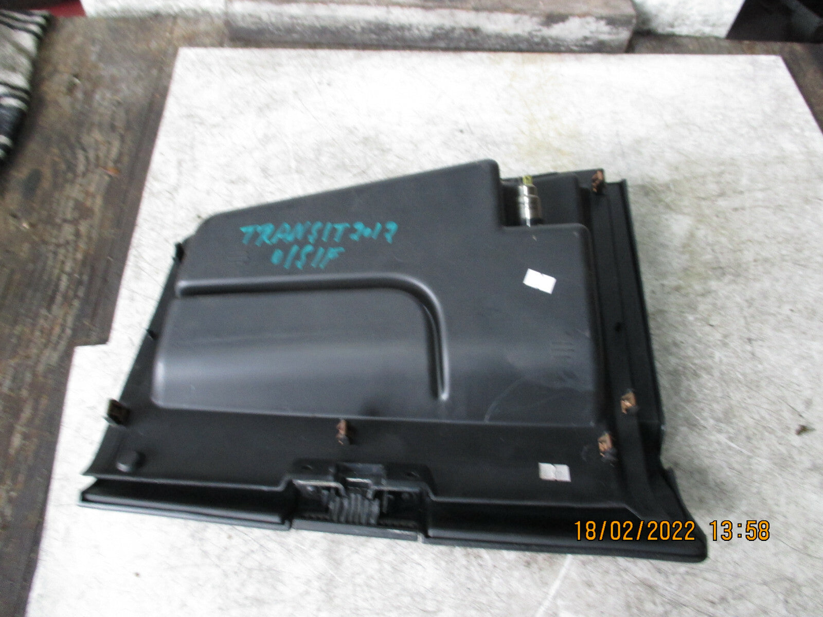 FORD TRANSIT MK7 2012 SMALL STORAGE COMPARTMENT GLOVEBOX 12V SOCKET 9C11V06203A