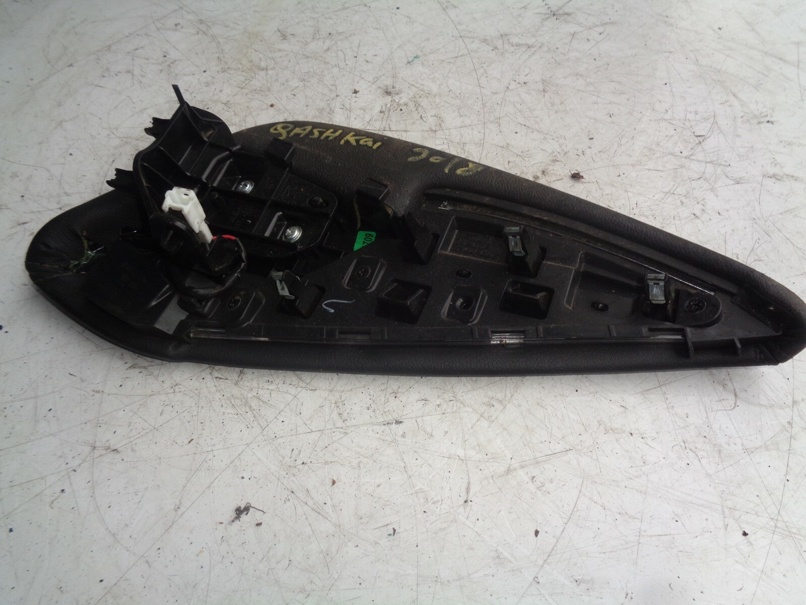 NISSAN QASHQAI J11 2018 DRIVER SIDE CENTRE CONSOLE LEATHER COVER 969pj 4eh0a