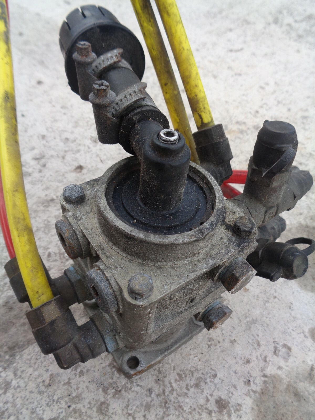 OPTARE ALERO PARTY BUS 2003 KNORR BREME DX70C AIR FOOT BRAKE VALVE