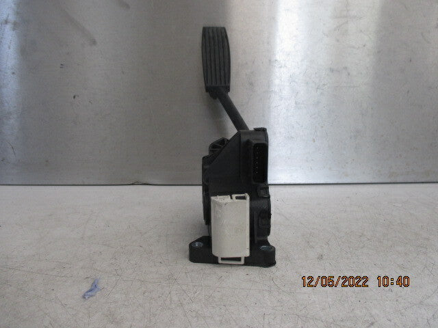 VAUXHALL CORSA D 2008 ACCELERATOR THROTTLE PEDAL 13305805