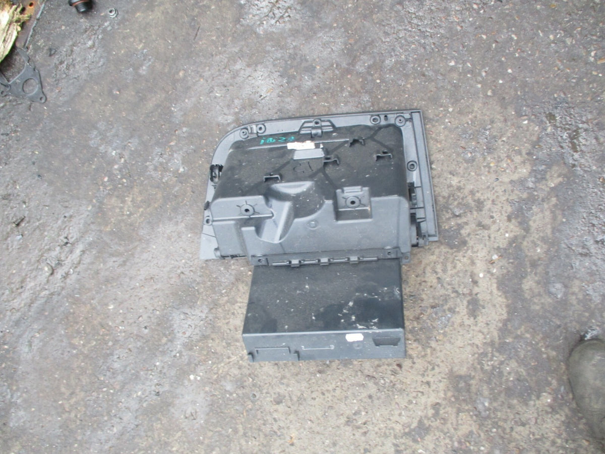 SEAT IBIZA 6J MK4 2012 GLOVE BOX STORAGE COMPARTMENT 6J0880204A