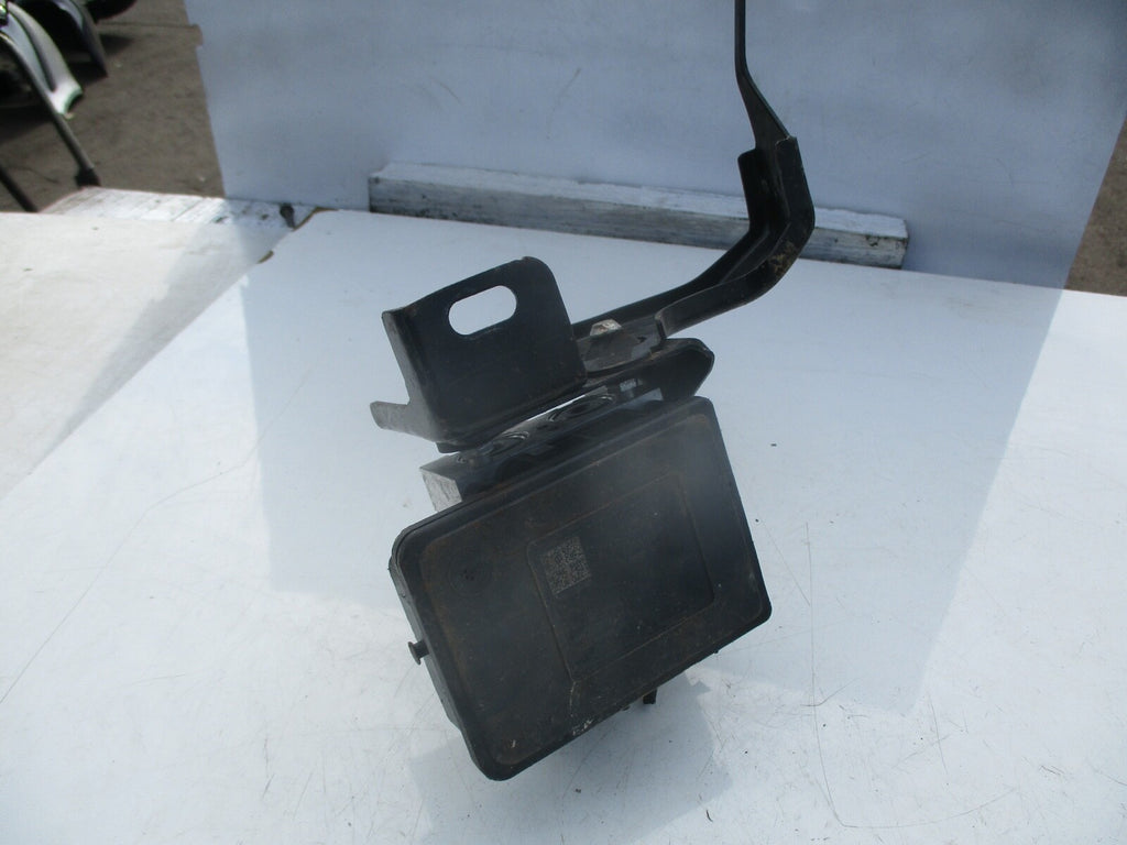 NISSAN NOTE E12 (MK2) 2014-2018 PETROL 1.2 ABS PUMP 47660 3vu0c
