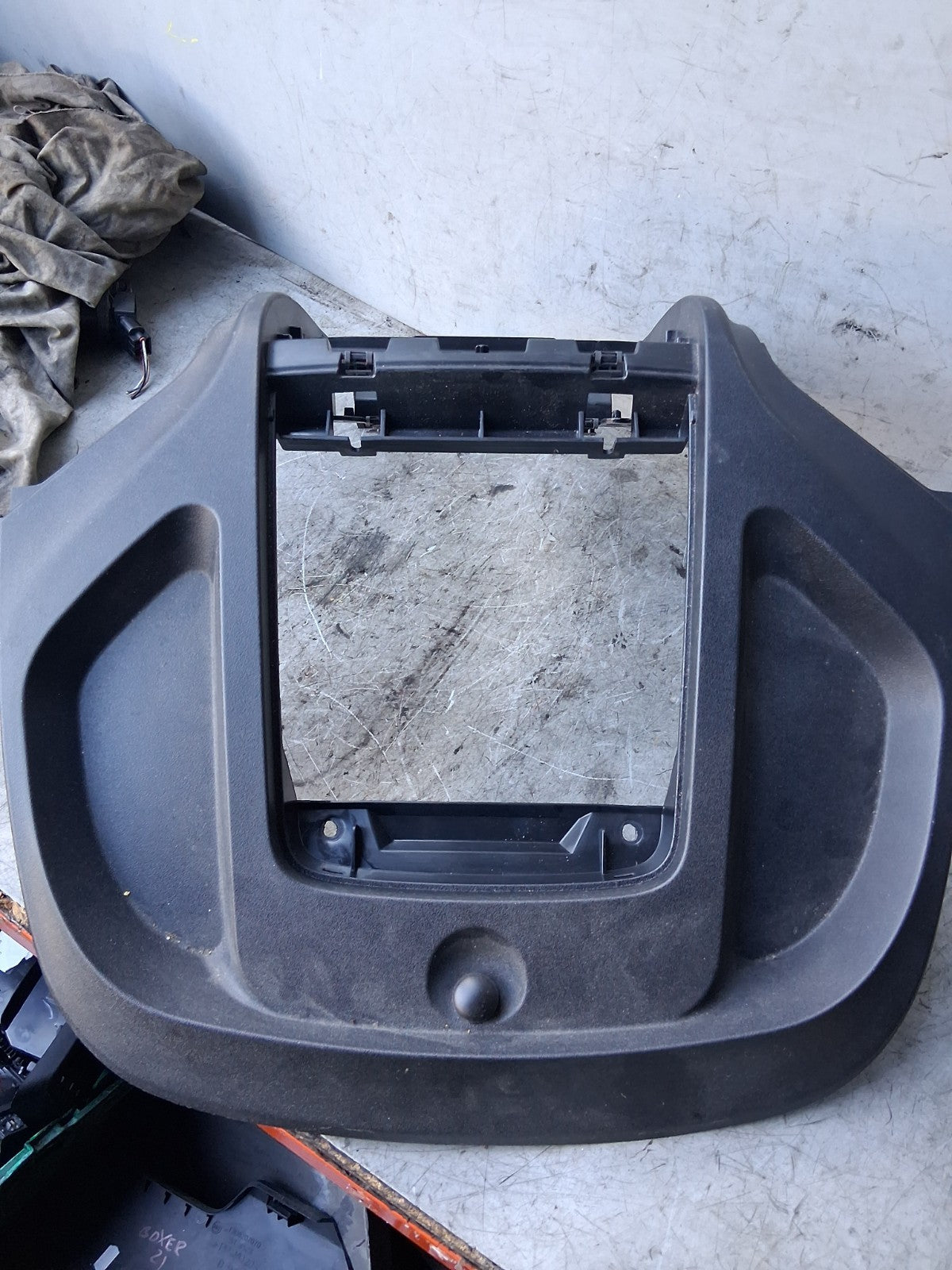 2021 PEUGEOT BOXER MK3 DASHBOARD CENTRE CONSOLE RADIO SURROUND TRIM 1314861070