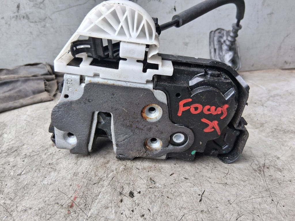 2021 FORD FOCUS MK4 NSF PASSENGER SIDE FRONT DOOR LOCK MECHANISM JX7BA264A27