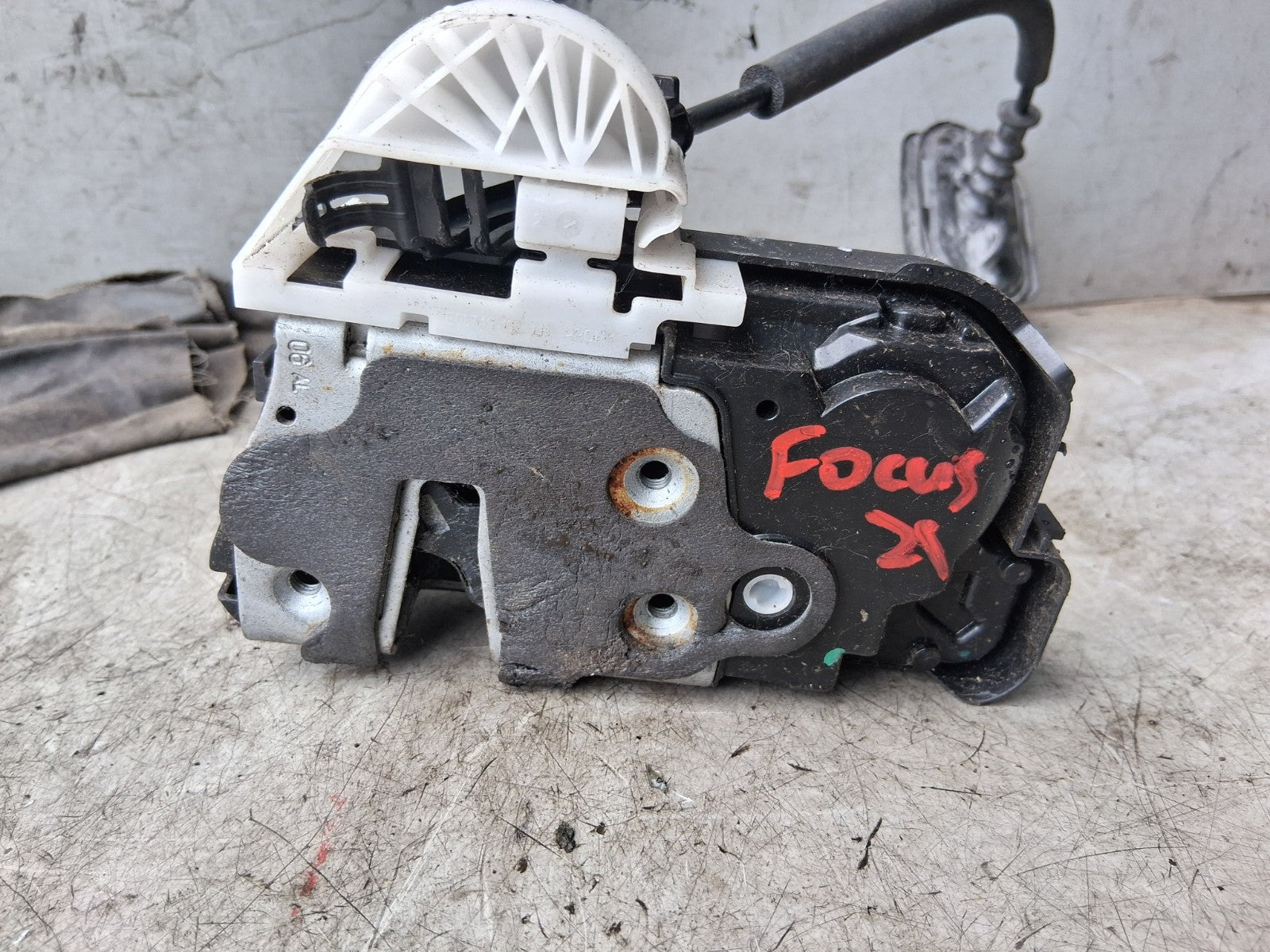 2021 FORD FOCUS MK4 NSF PASSENGER SIDE FRONT DOOR LOCK MECHANISM JX7BA264A27