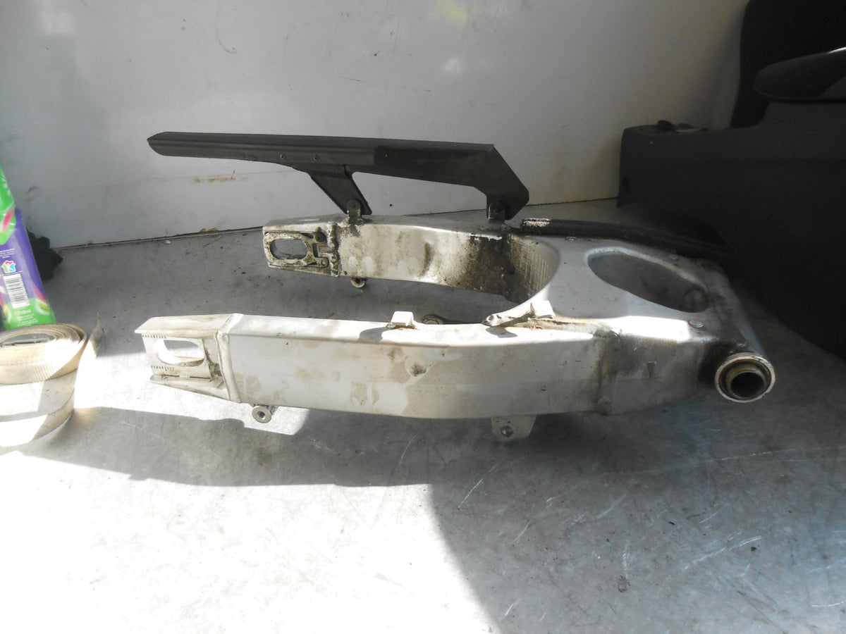 SUZUKI GSXR600 GSX-R600 V SRAD 1996 REAR FORK SWINGING SWING ARM BARE