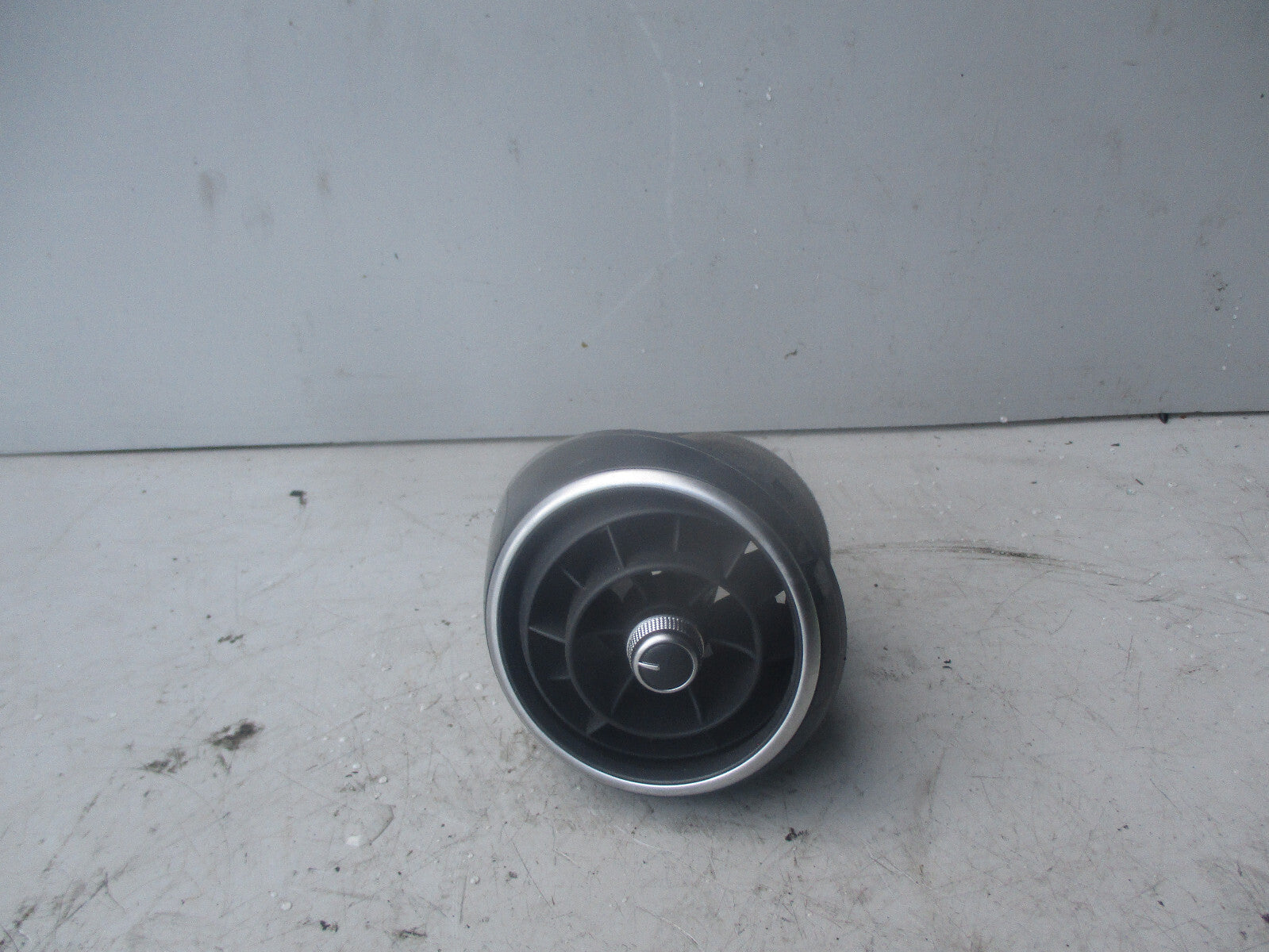 AUDI A1 8X 2011 DASHBOARD AIR VENT 8X2820902