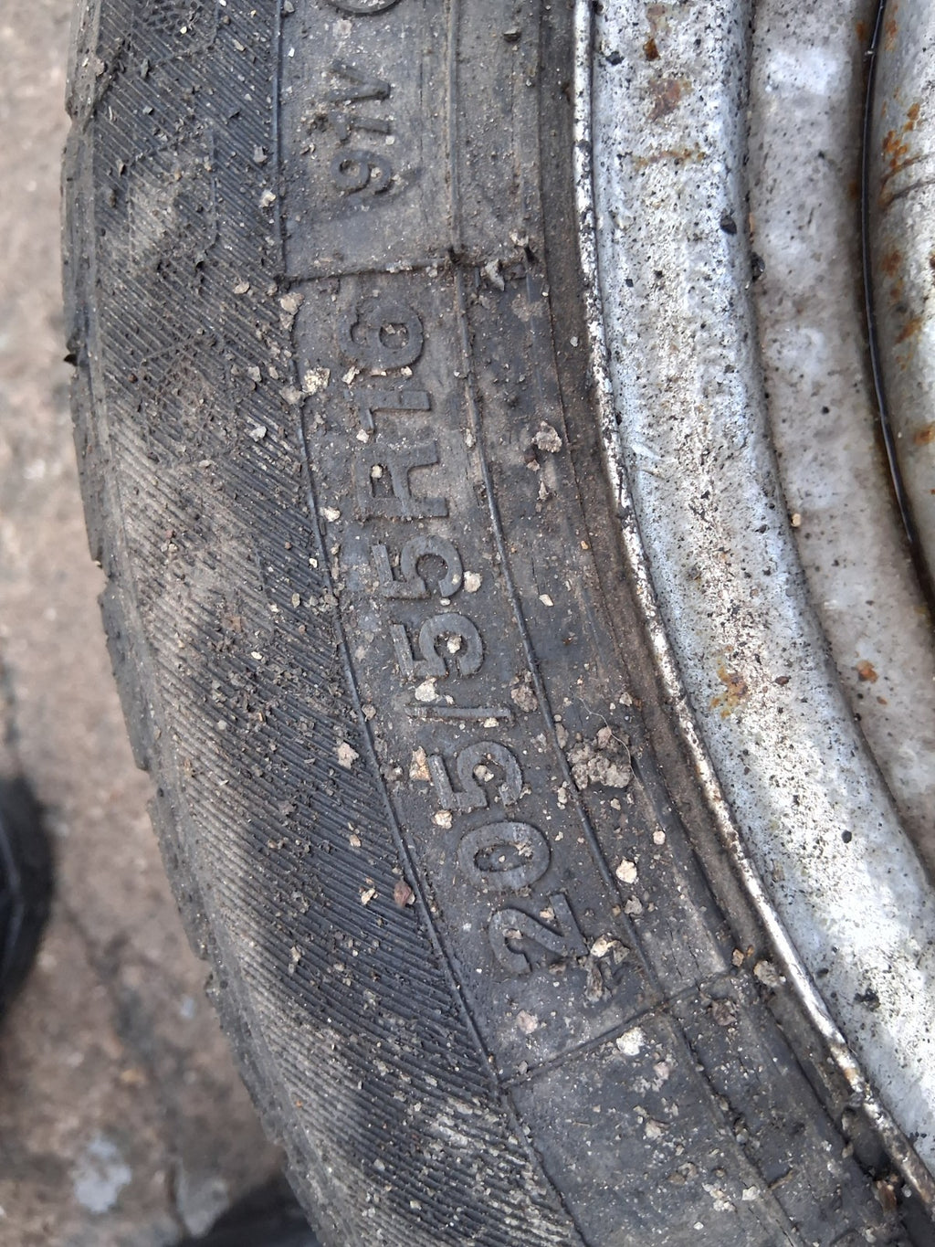 2006 VW VOLKSWAGEN PASSAT B6 16 INCH STEEL WHEEL WITH TYRE 205/55R16