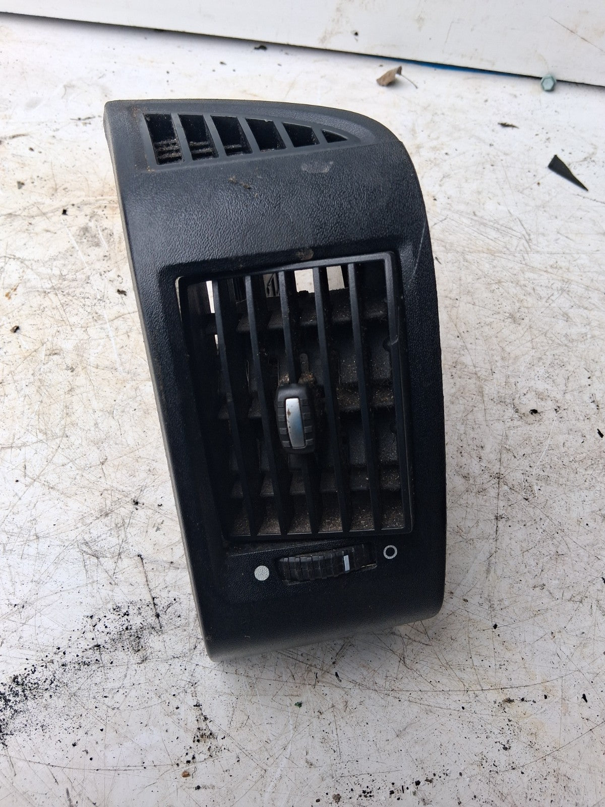 2016 PEUGEOT BOXER MK3 OSF DRIVER SIDE FRONT RIGHT AIR VENT LS385817