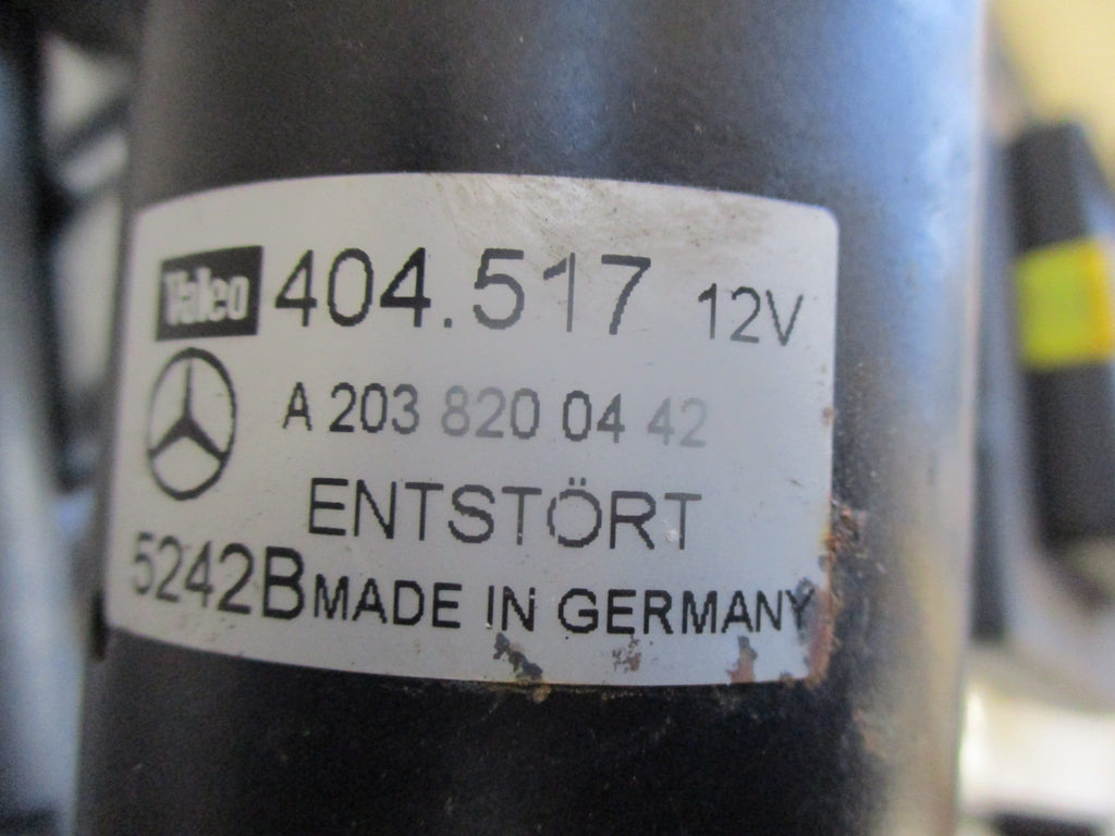 2002 MERCEDES C CLASS COUPE W203 FRONT WIPER MOTOR AND LINKAGE A2038200442