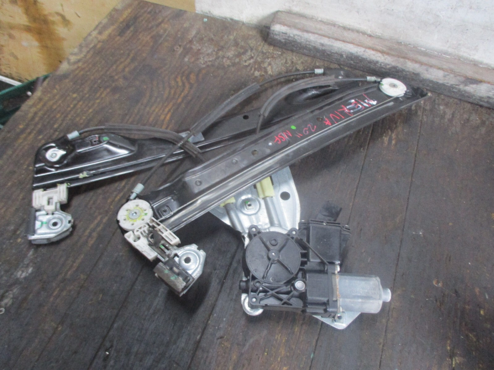 VAUXHALL MERIVA B 2011 NSF PASSENGER SIDE FRONT WINDOW MOTOR REGULATOR