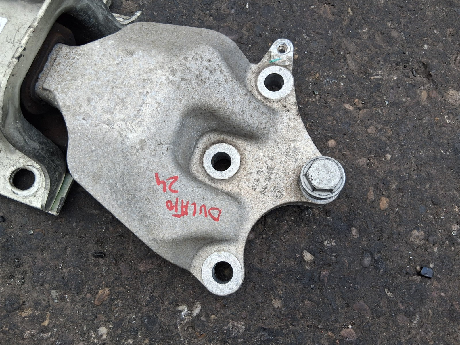 2024 FIAT DUCATO MK3 FACELIFT 2.2 DIESEL TRANSMISSION BRACKET 00468576050
