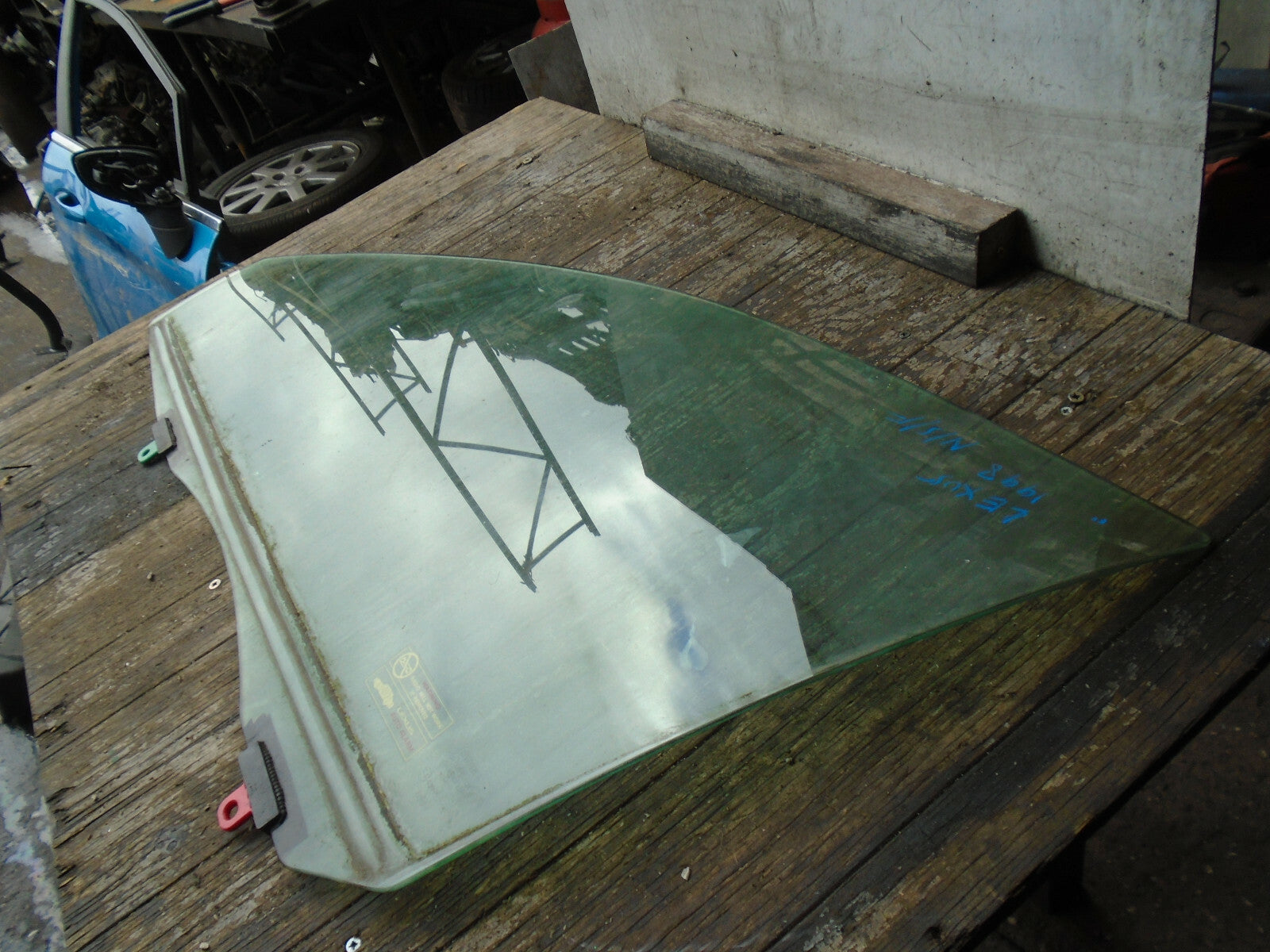 LEXUS GS300 1998 MK2 NSF PASSENGER SIDE FRONT DOOR WINDOW GLASS