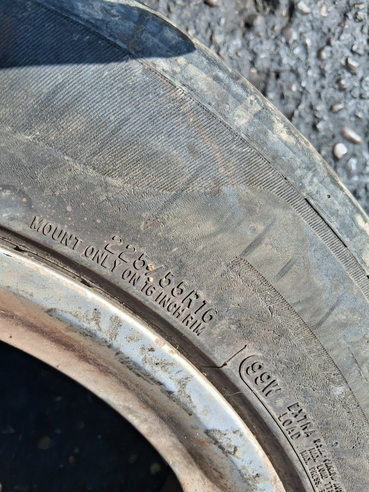 2004 MERCEDES BENZ E CLASS W211 16 INCH ALLOY WHEEL WITH TYRE 225/55R16