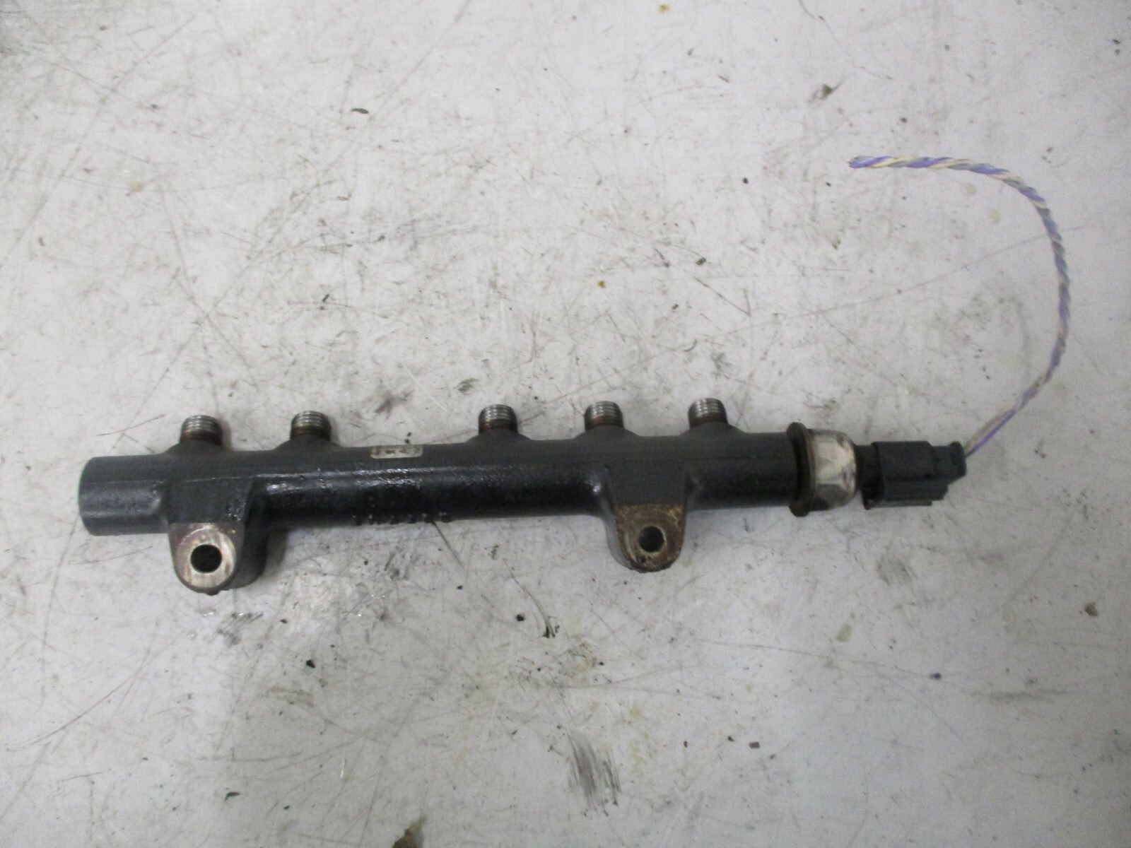 CITROEN C4 PICASSO 2009 1.6 HDI DIESEL MAIN FUEL INJECTOR RAIL 9684753080